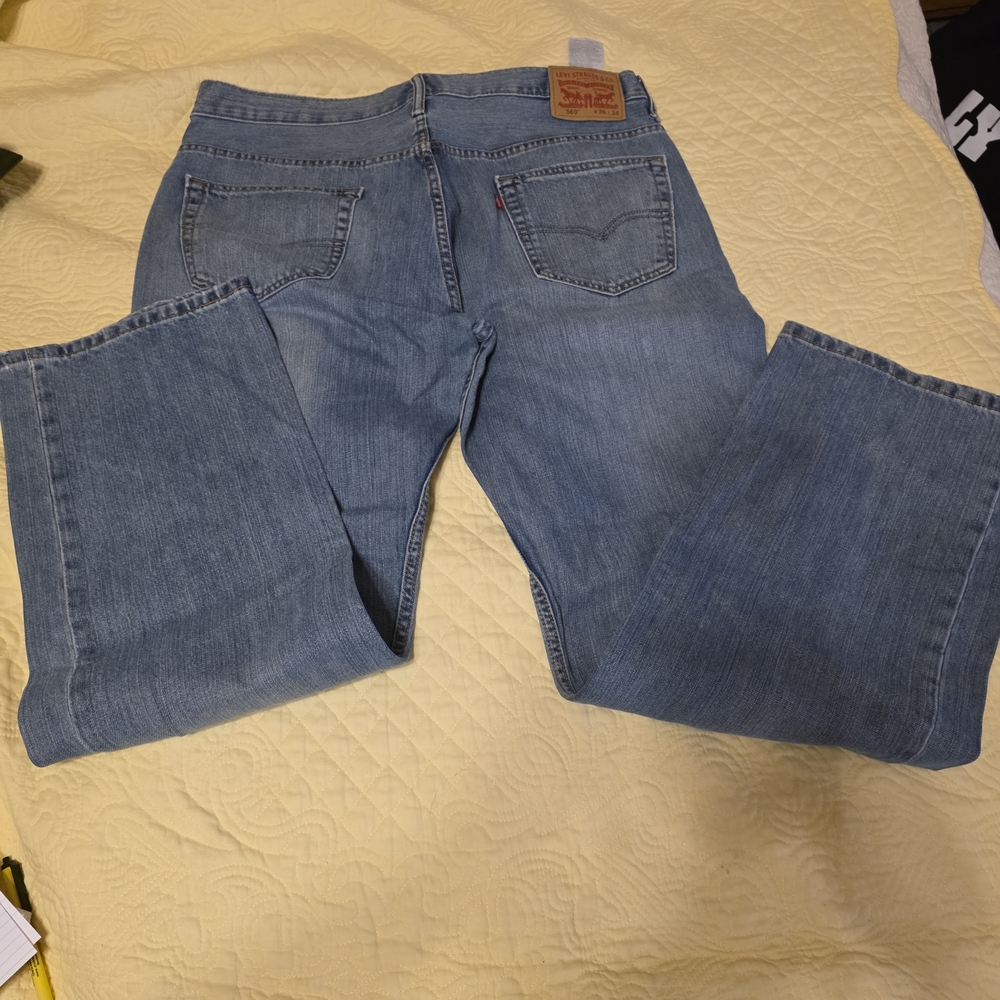 Blue Denim Jeans Levis Size 36 Waist, 34 Length.